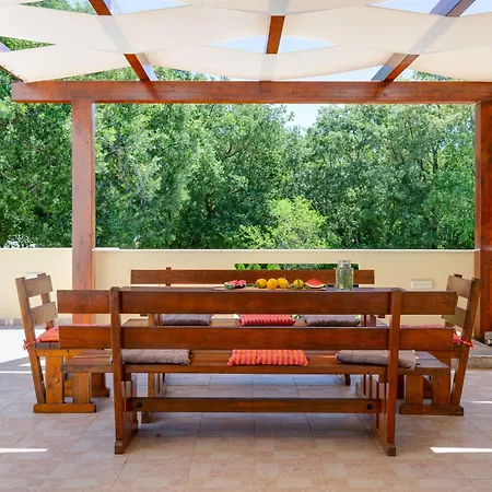 Holiday House With Heated Pool In A Rural Setting Poljica (Zadar)