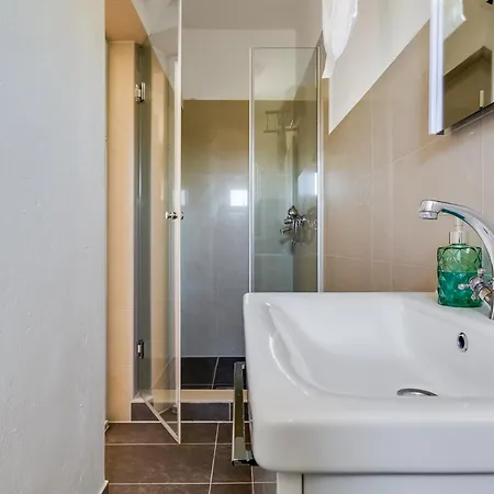 Holiday House With Heated Pool In A Rural Setting * Poljica (Zadar)